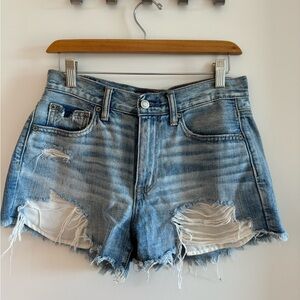 American Eagle Jean Shorts - Light Wash Size 4
